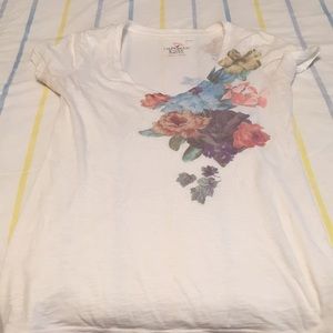 American Eagle V-beck shirt